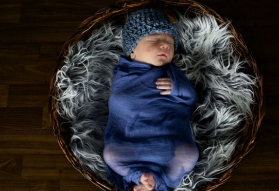 梦境中的童真，解读梦见小孩的深层含义与心理暗示