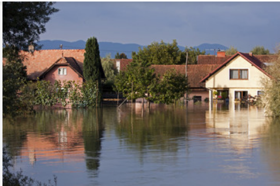 孕妇梦见发水大河水_孕妇梦见发大水了_孕妇梦见发大水