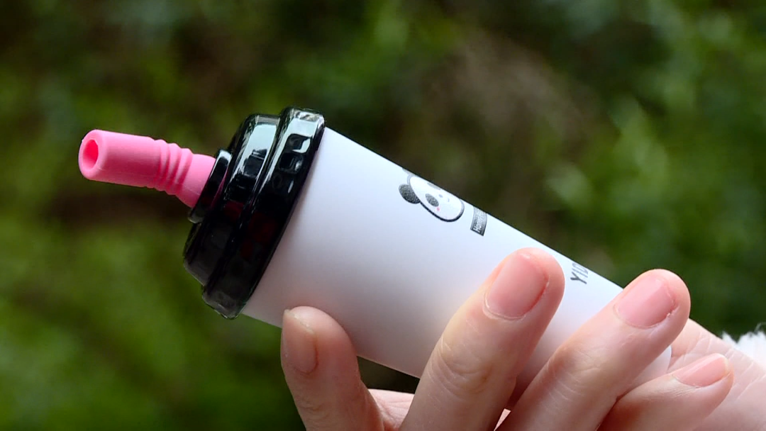 水果味电子烟已被叫停,为何还在朋友圈"畅销" [视点-烟悦网]