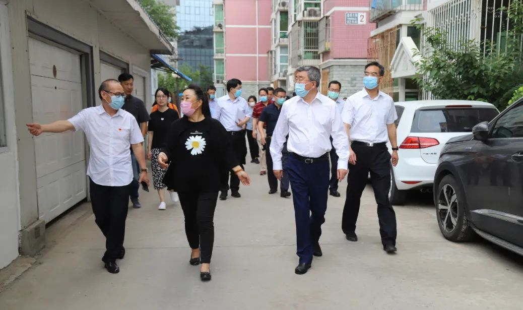 副市委书记和市长哪个打_北京 医院 税务登记证副_北京副市长