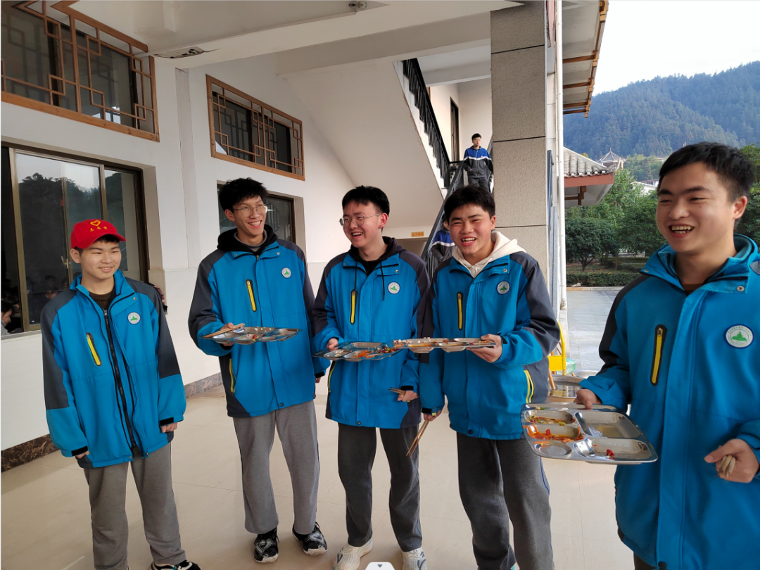 厉行节约制止浪费光盘行动,黎平县第一民族中学在行动黎平一中一粥一