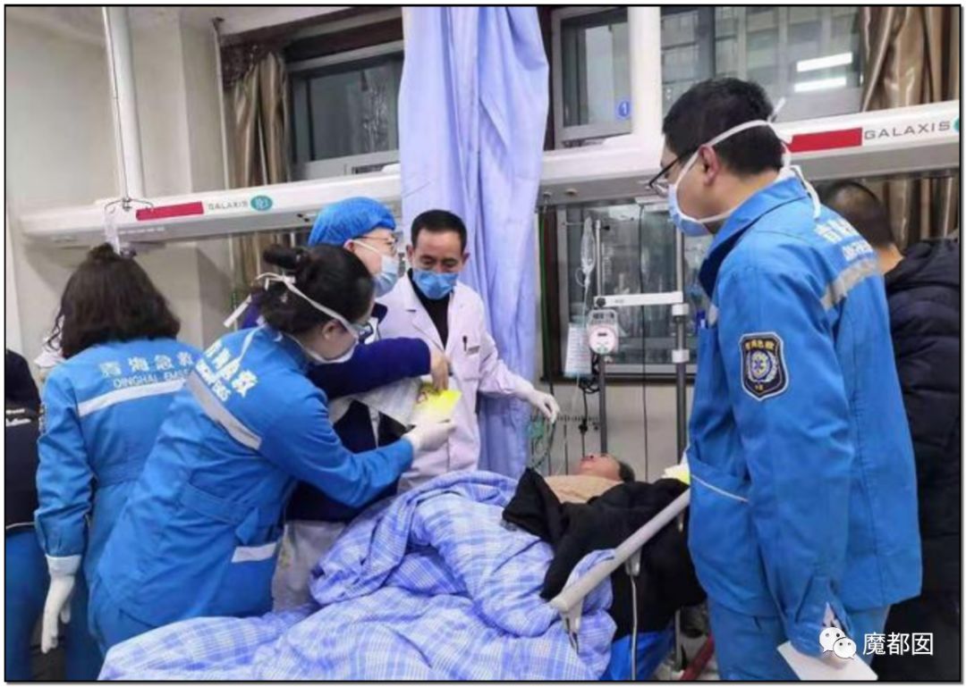 中国再爆路塌事故 少年救人坠入2次塌陷 爆燃（组图） - 65