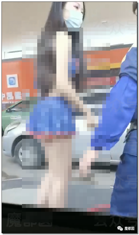 加油站惊现火辣性感比基尼美女宣传，引发网络爆议（视频/组图） - 27