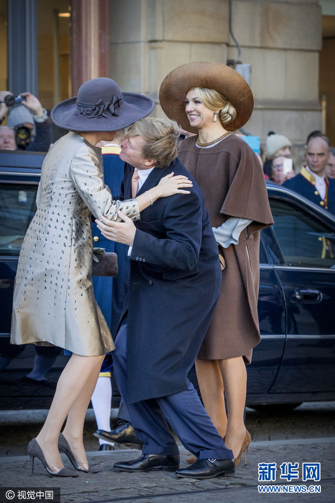 第一天上班被强吻?发现自己对荷兰人的工作模式一无所知