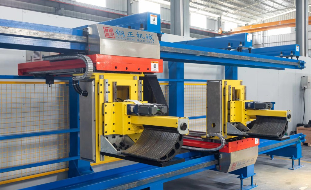 分别是铜正智能机械生产项目,旗胜铜铝型材挤压机生产项目,有色金属