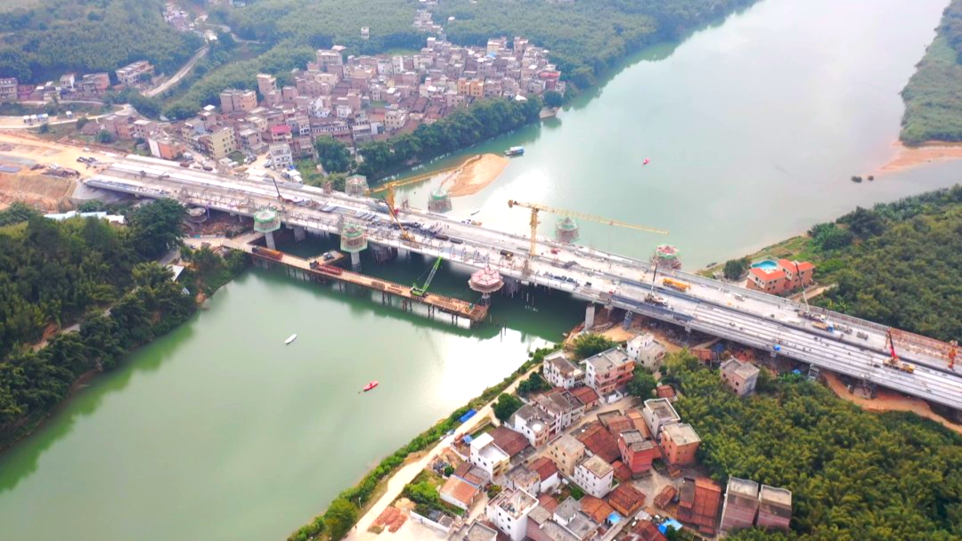 广宁文旅路文旅桥新建工程全线贯通
