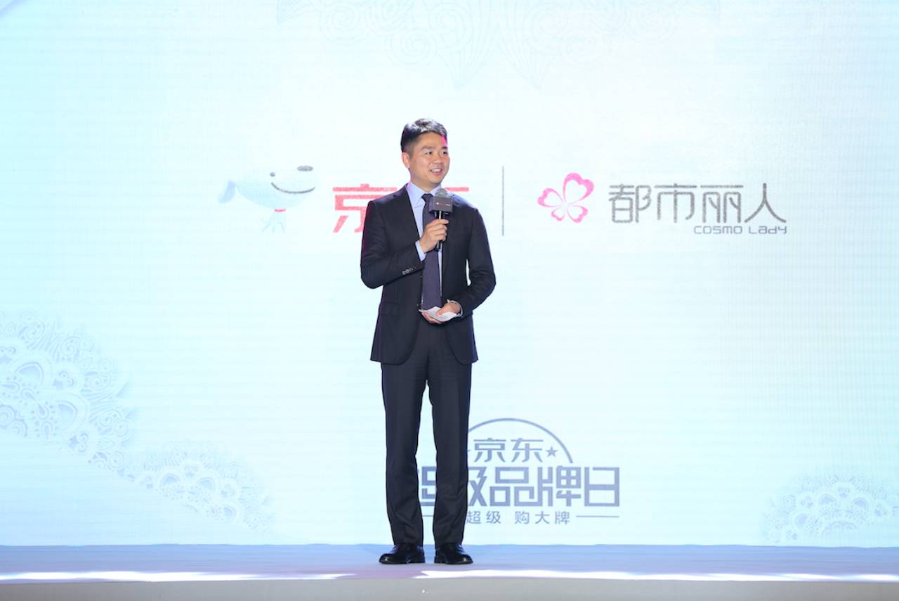 京东的最后战场?刘强东夫妇为了服饰时尚生意拼了