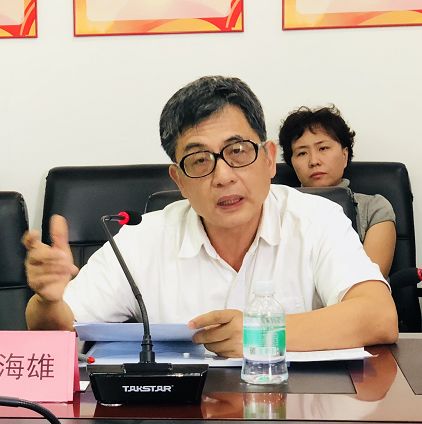 如果以蛋糕作比喻,其面临问题有四个方面:1.做什么蛋糕?