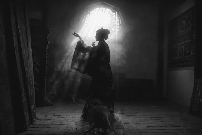 房子阴气重的五个表现，难怪运势很差！阴气重要怎么样化解呢？