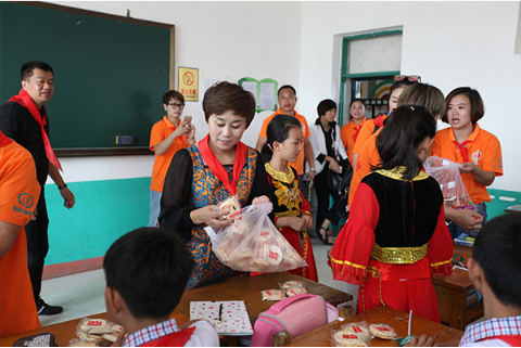 尚赫“让爱延续”——致敬为爱前行