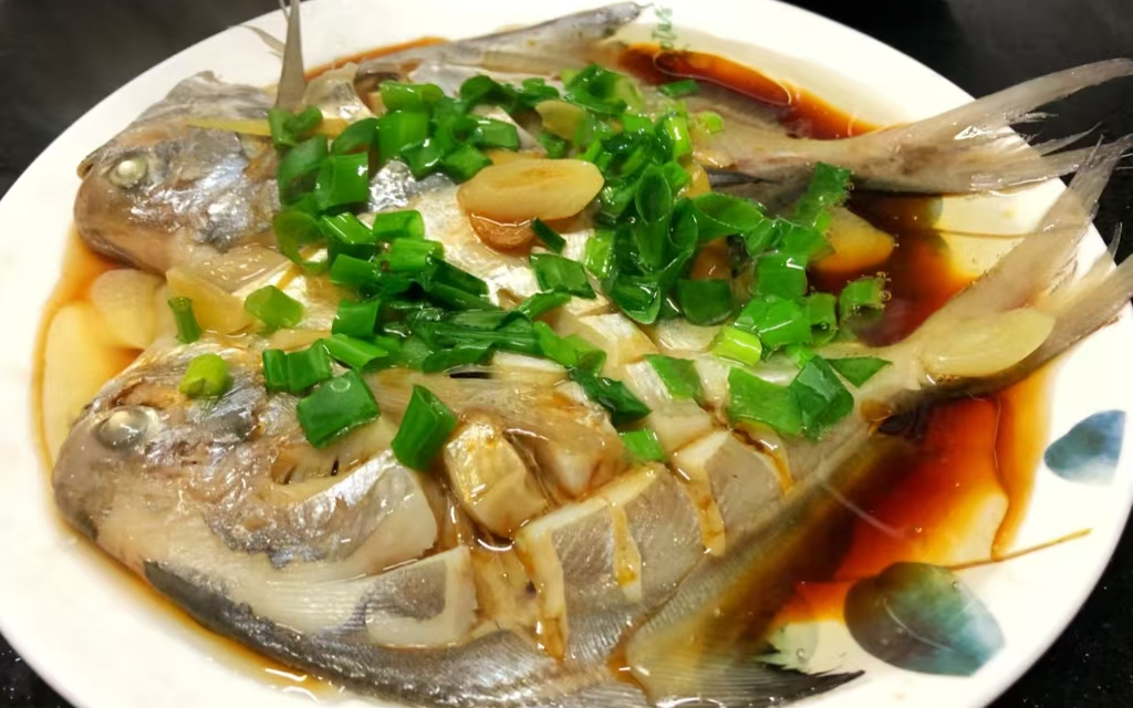 鲳鱼 凝家小铺.jpg