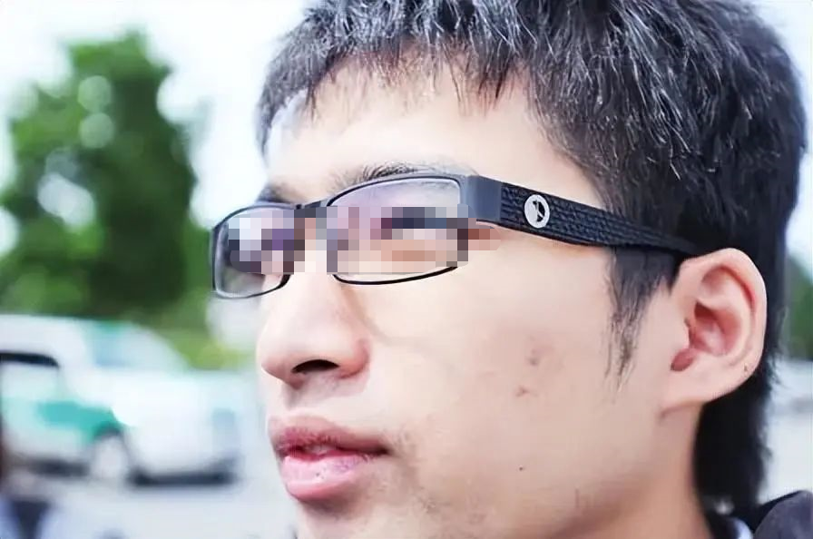 中国留学生铁锤杀母，父亲竟竖起大拇指？得知儿子下个目标后，他瞬间吓傻（视频/组图） - 17