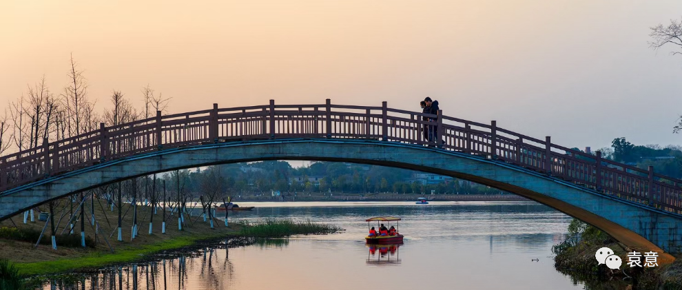 孩子正站在人生节点上，这些话你不跟他聊聊，就没人和他说了
