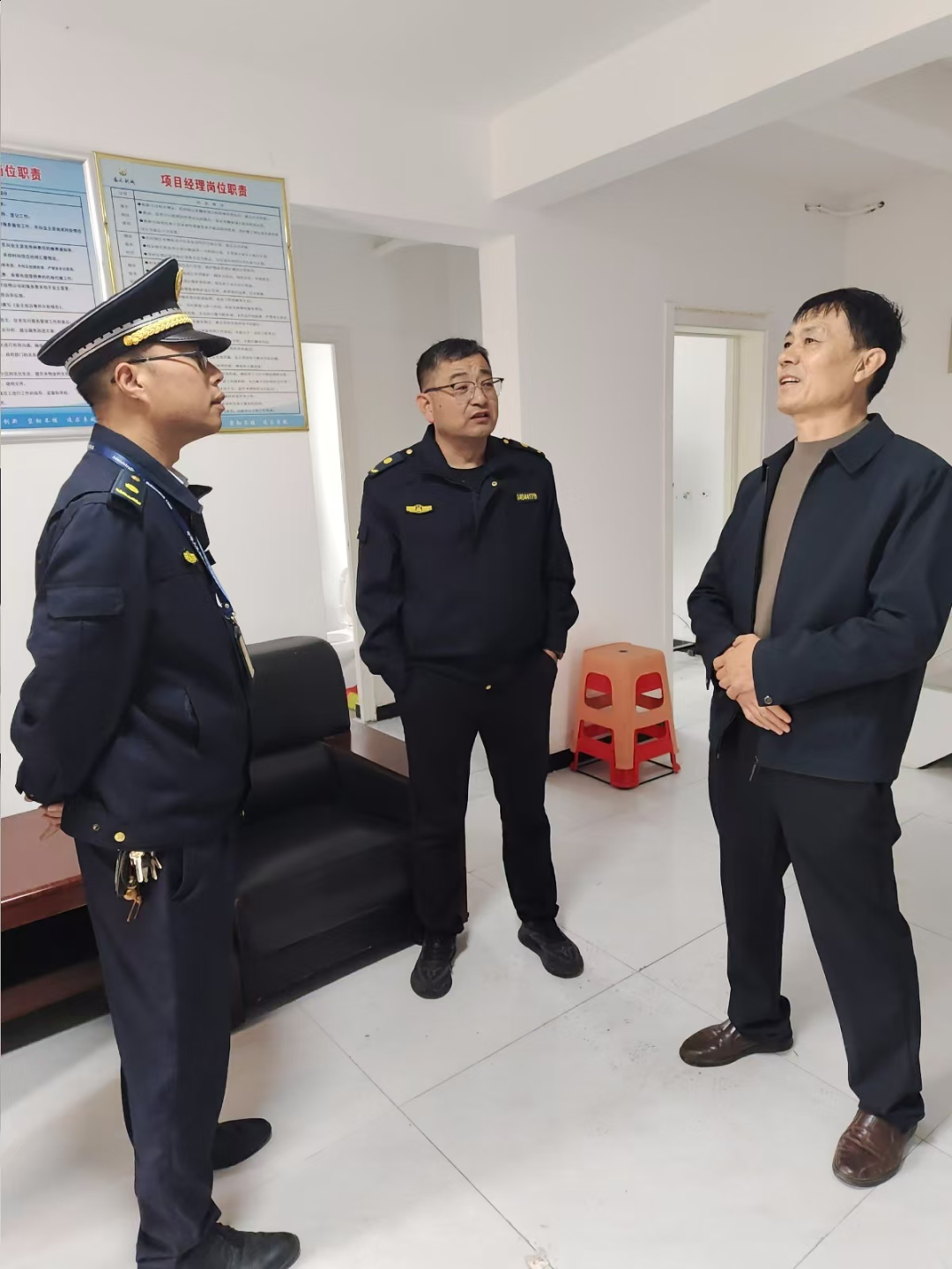 萧县城管局城市管理综合行政执法大队开展城区住宅小区物业管理执法