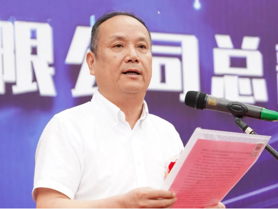 接下来苏州高铁新城党工委委员,管委会副主任丁盛义做