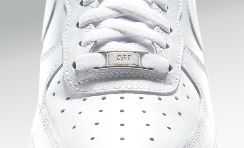 Nike這雙火了38年的小白鞋～一直被復刻，卻從未被超越！ 時尚 第19張