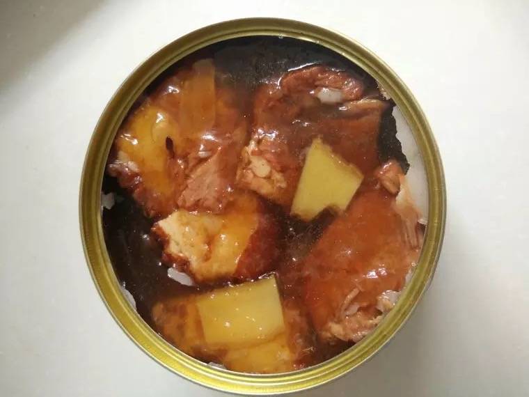 红烧猪肉罐头炖大头菜图片