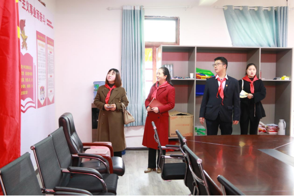 名师研讨促成长，春风为序再启航