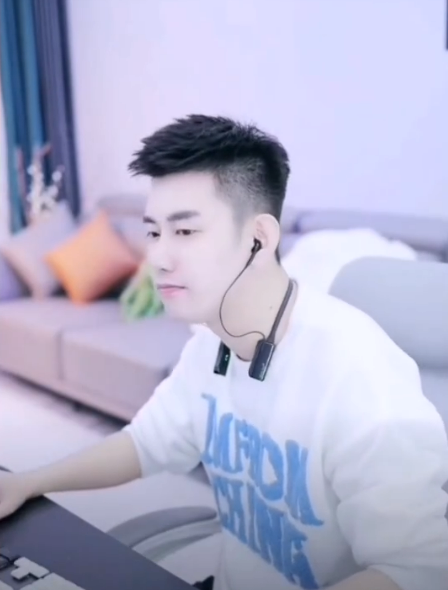 辛吉飞退还礼品，钱给需要协助的人！石底庄赏金检举爱家主持人，一次200(图4)