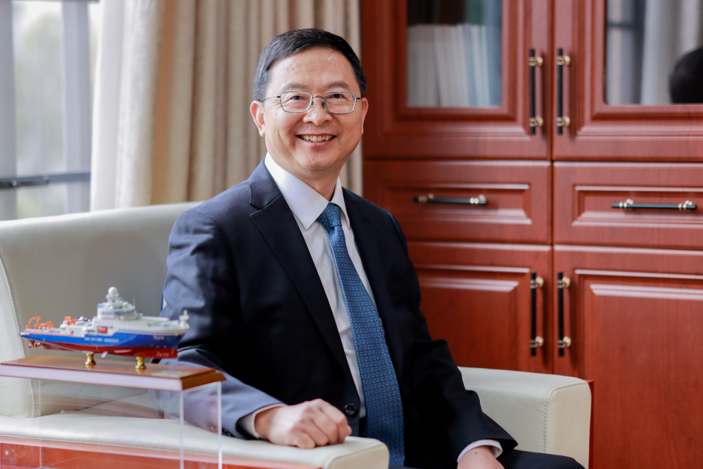 中国科学院院士、中山大学校长高松。本文图片均由中山大学提供