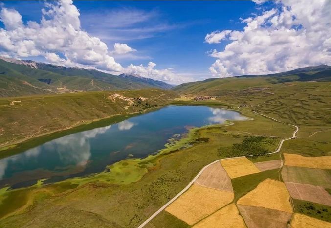 甘孜州旅游景点_甘孜自治州景点_四川省甘孜藏族自治州景点