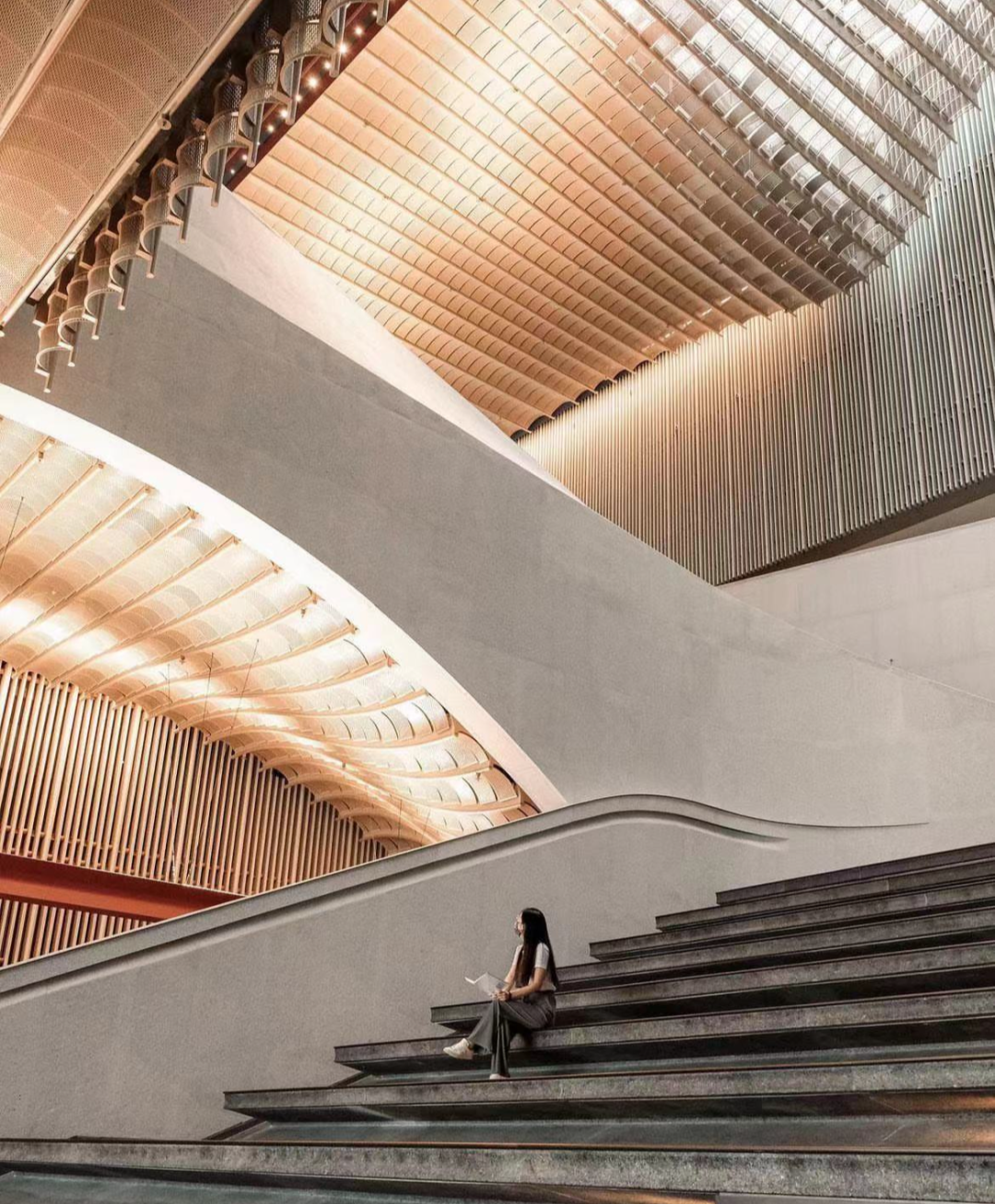 比东京绚烂，烟火气不输曼谷，这座好逛好吃的国际化大都市，值得打卡100次！