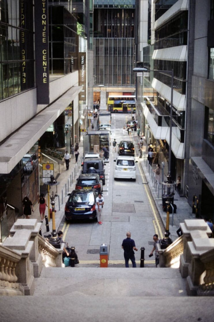 比东京绚烂，烟火气不输曼谷，这座好逛好吃的国际化大都市，值得打卡100次！