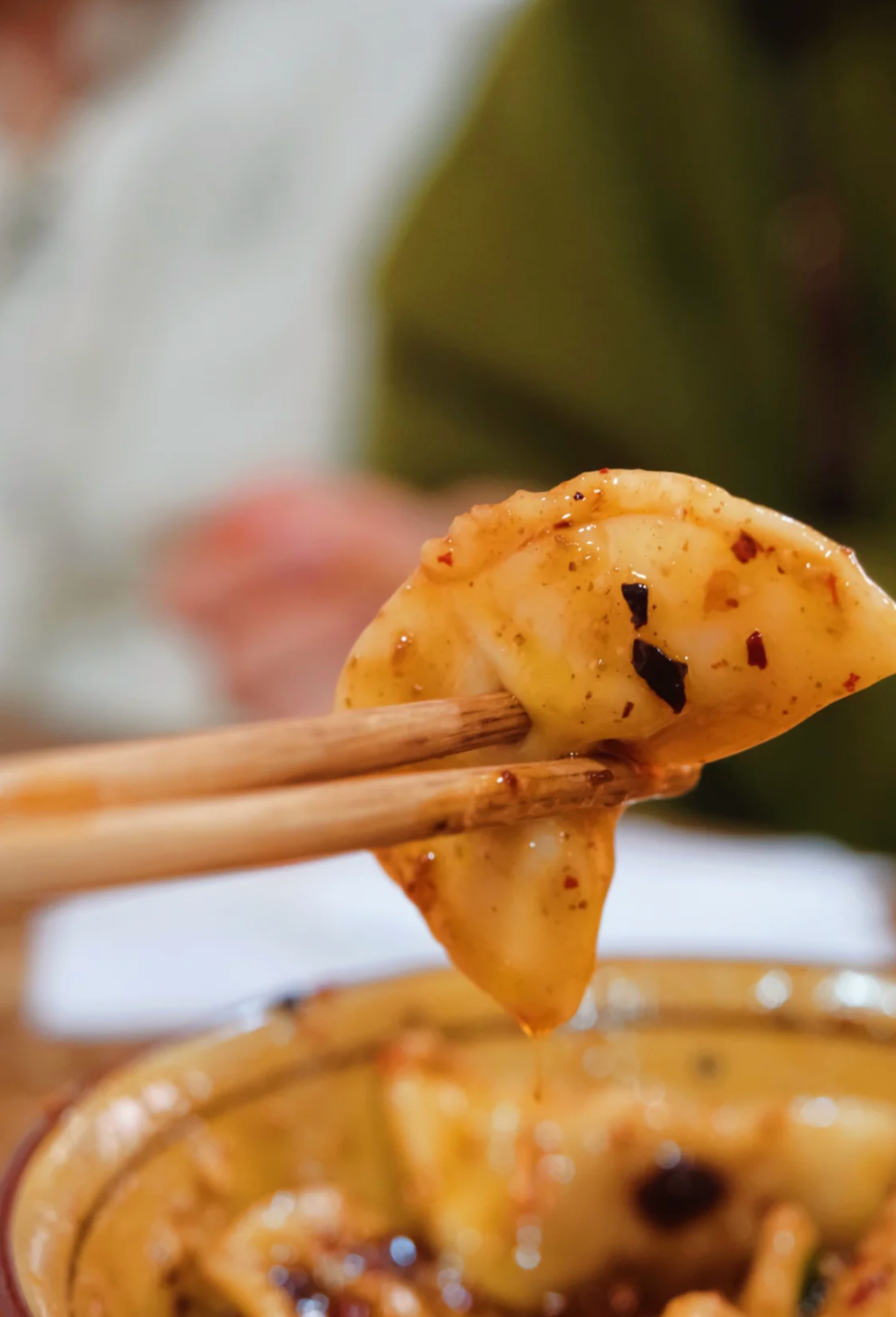 高铁20分钟！这座藏在成都边上的神仙小城，比乐山更好吃！