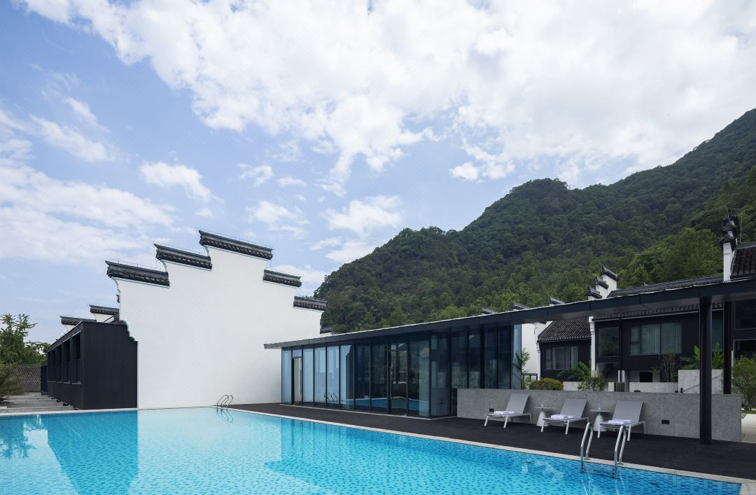 中国人自己的“小普吉”！高铁1.5h直达，依山傍海，竹林温泉畅泡！