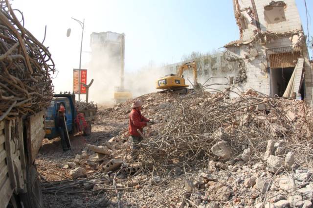 绍兴一拆迁户分到360平安置面积,结果房子没到手就被抓走!