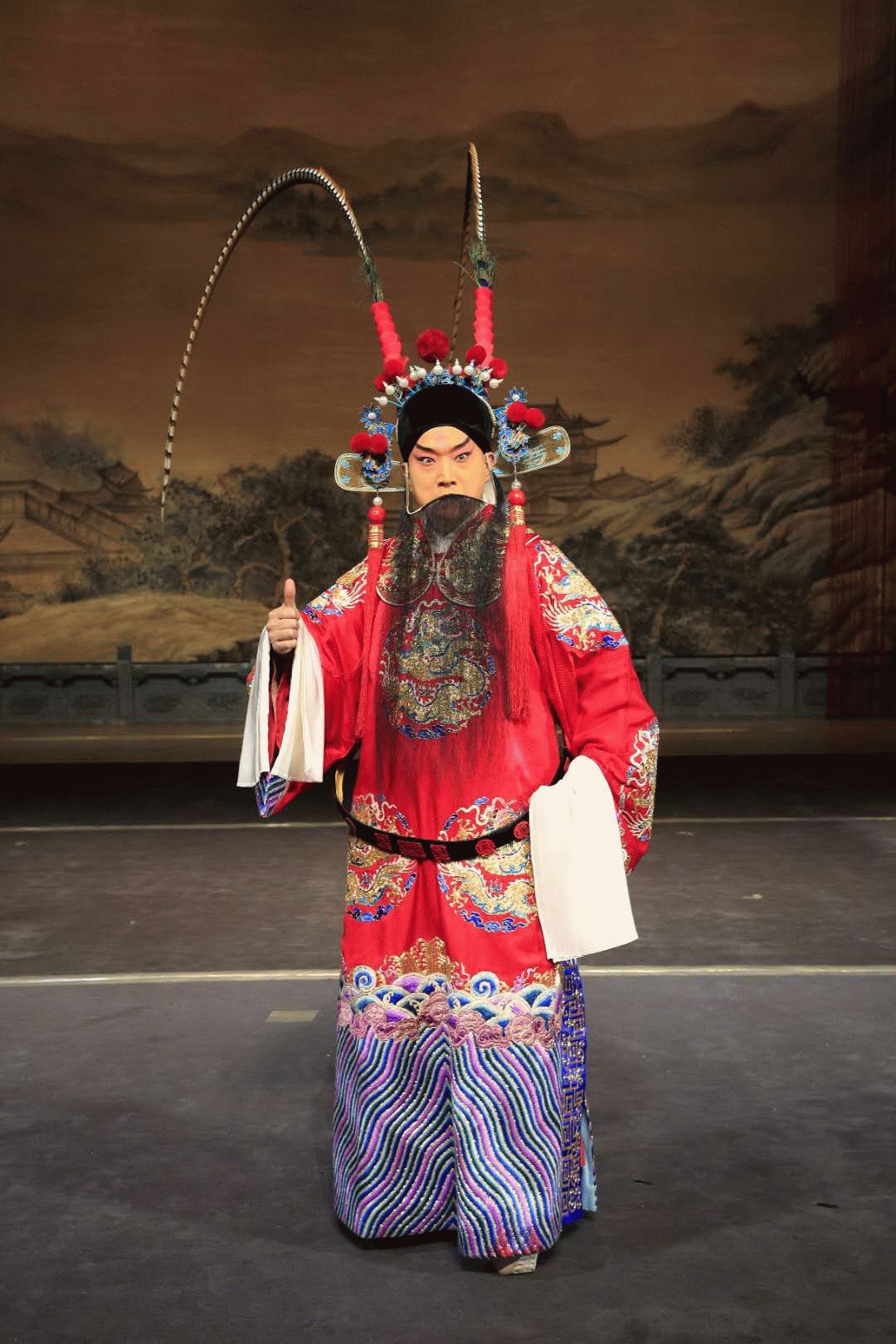 京剧老生又称须生,正生或胡子生.