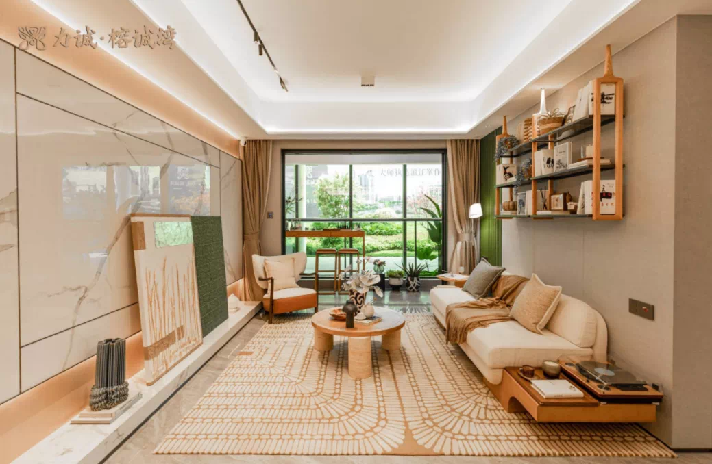 荔湾新盘：力诚榕诚湾，对比万科金域曦府，怎么选？