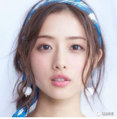 生胶原急救面膜 50岁 美魔女 爆红 这满脸的胶原蛋白 确定不是18岁吗 Dd国际名妆美报 微信公众号文章阅读 Wemp