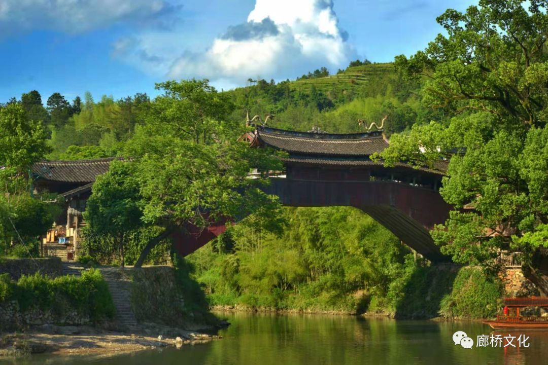 泰顺廊桥 春_副本.jpg