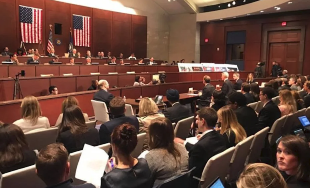 鹰派完全笼罩美国，真正砍向中国的黑刀子