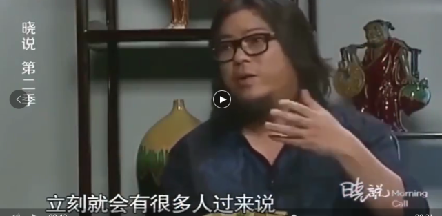美国警察对黑人军官施暴,星条旗被按在地上摩擦!高晓松惨被打脸-微信头条网 美国警察对黑人军官施暴,星条旗被按在地上摩擦!高晓松惨被打脸
