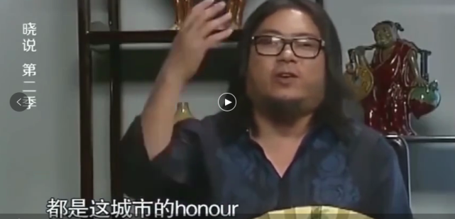 美国警察对黑人军官施暴,星条旗被按在地上摩擦!高晓松惨被打脸-微信头条网 美国警察对黑人军官施暴,星条旗被按在地上摩擦!高晓松惨被打脸
