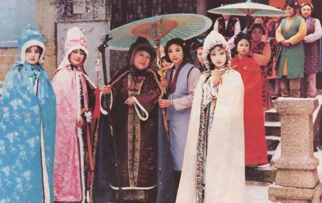 朋友圈超火愛情故事：”31年後，我還是忘不了她”(組圖)