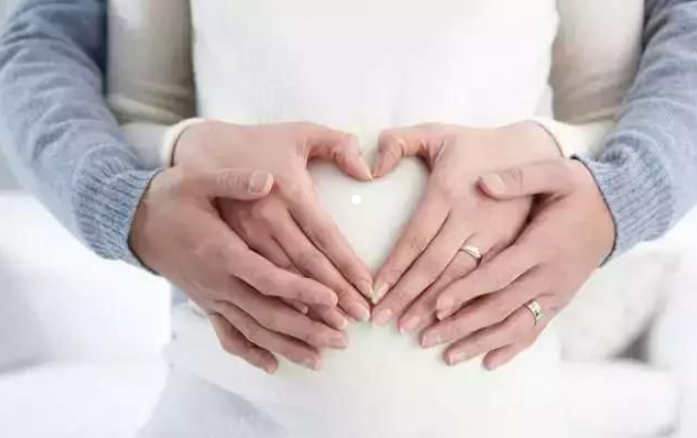 怀孕期跟孩子做亲子鉴定准确吗？