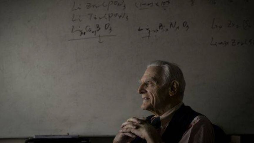 馬化騰深夜提問，也許這位96歲的老人可以解決 科技 第20張