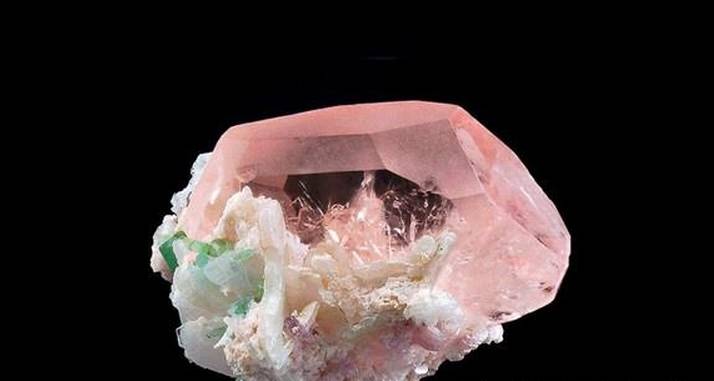 自然小课堂三月诞生石来自海洋深处的人鱼石