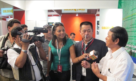 天基权治疗仪怎么样中国骄傲——天基权自主发明生产G SLT治疗仪荣获韩国GMP认证_https://www.jmylbn.com_新闻资讯_第6张