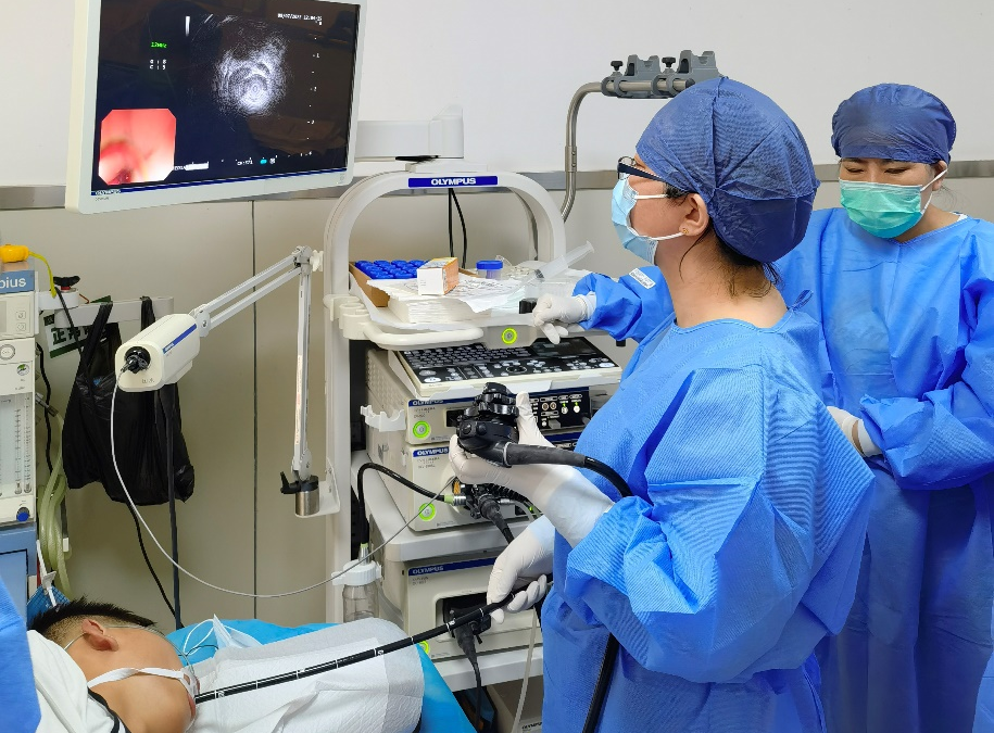 技术突破消化内科成功完成首例poem手术