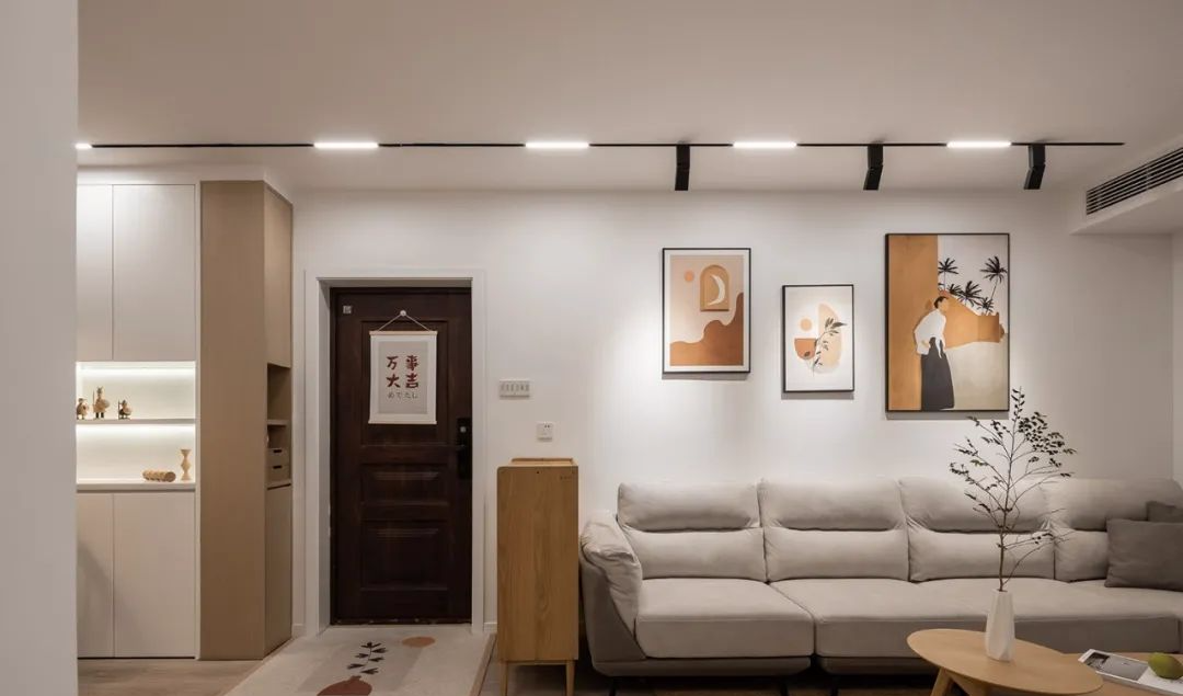 119平简约原木色系三室两卫，处处打动现在的年轻人。