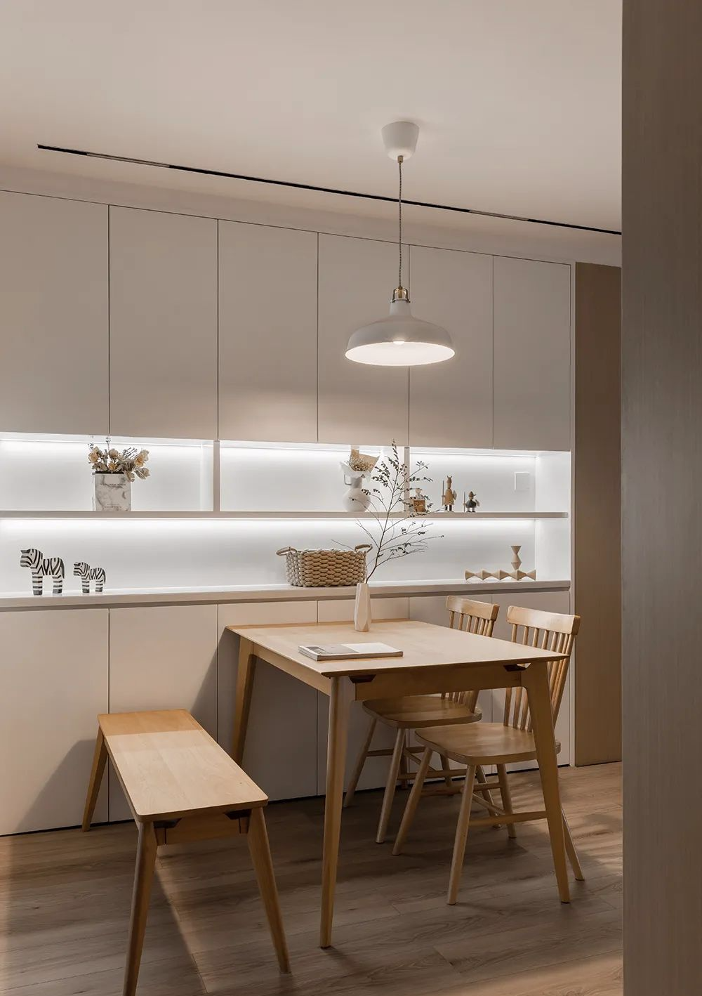 119平简约原木色系三室两卫，处处打动现在的年轻人。