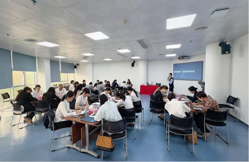 【专业赋能  聚焦实战】2026年APEC国际峰会服务菁训营正式开营,深圳市深投教育物业管理培训中心-深圳物业管理人才摇篮