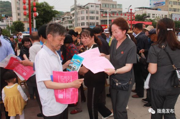 我国公务员有多少万人_公务员全国有多少人_全国公务员有多少人