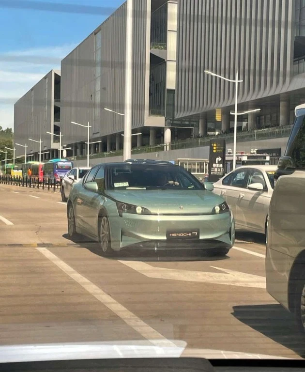 格力再購(gòu)巨虧銀隆； 恒馳7現(xiàn)身；小米汽車注冊(cè)地北京；通用停產(chǎn)；福特八月跌33%；特斯拉上海停產(chǎn)的圖2