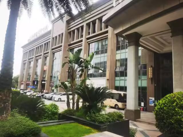 温州一大酒店地下停车场被卖！超1个亿