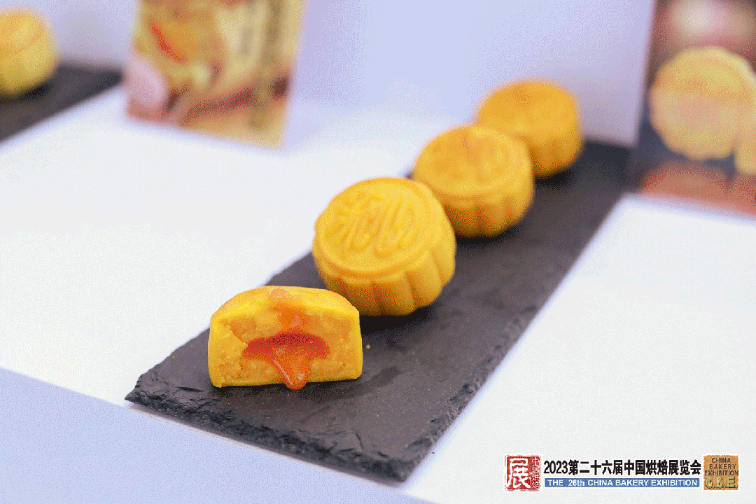 面包上新「原味瑞士卷蛋糕」◎轩妈蛋黄酥上新春日限定「艾团酥」◎弙